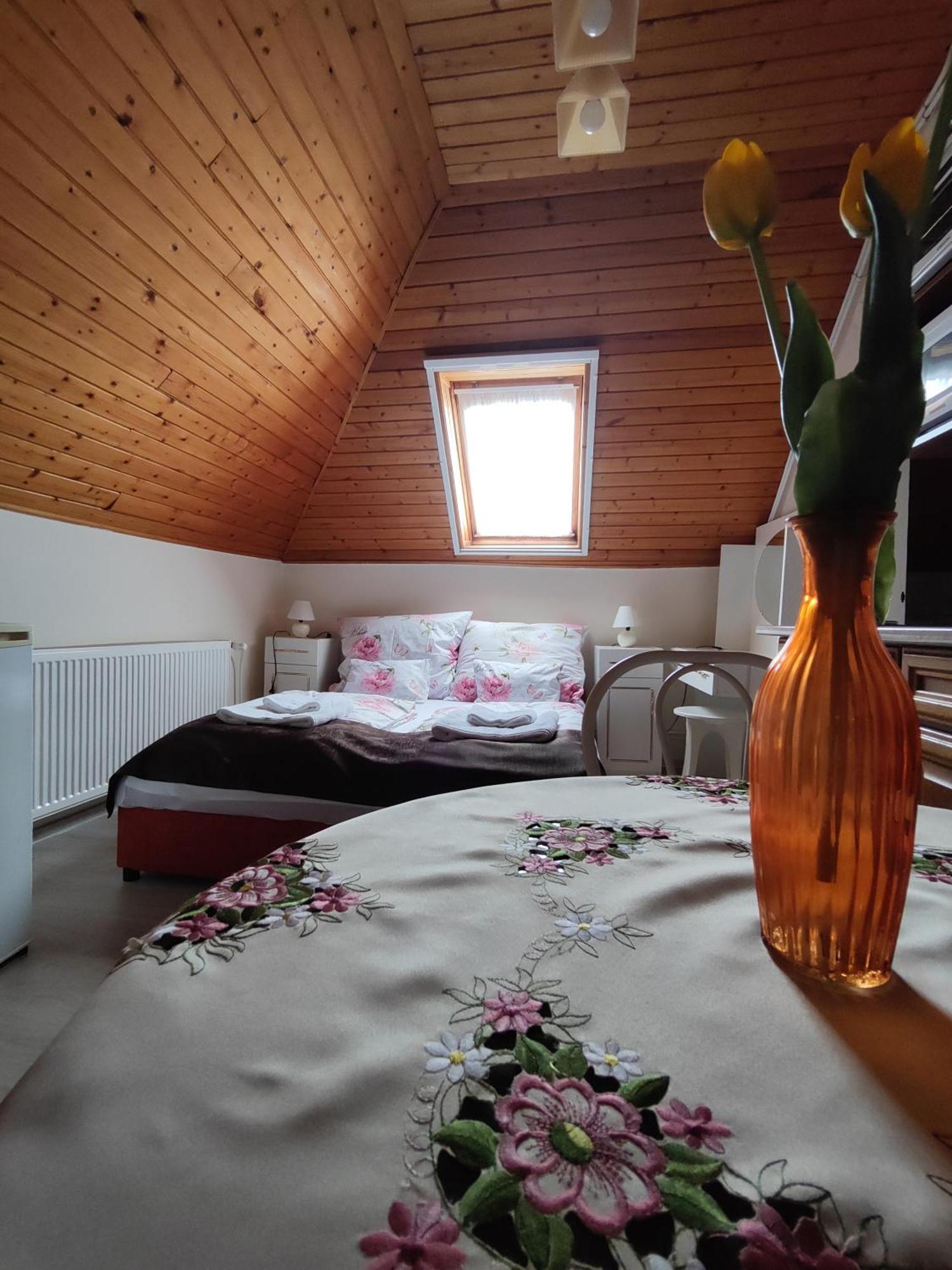 Havasi Vendégház Gyenesdiás Esterno foto