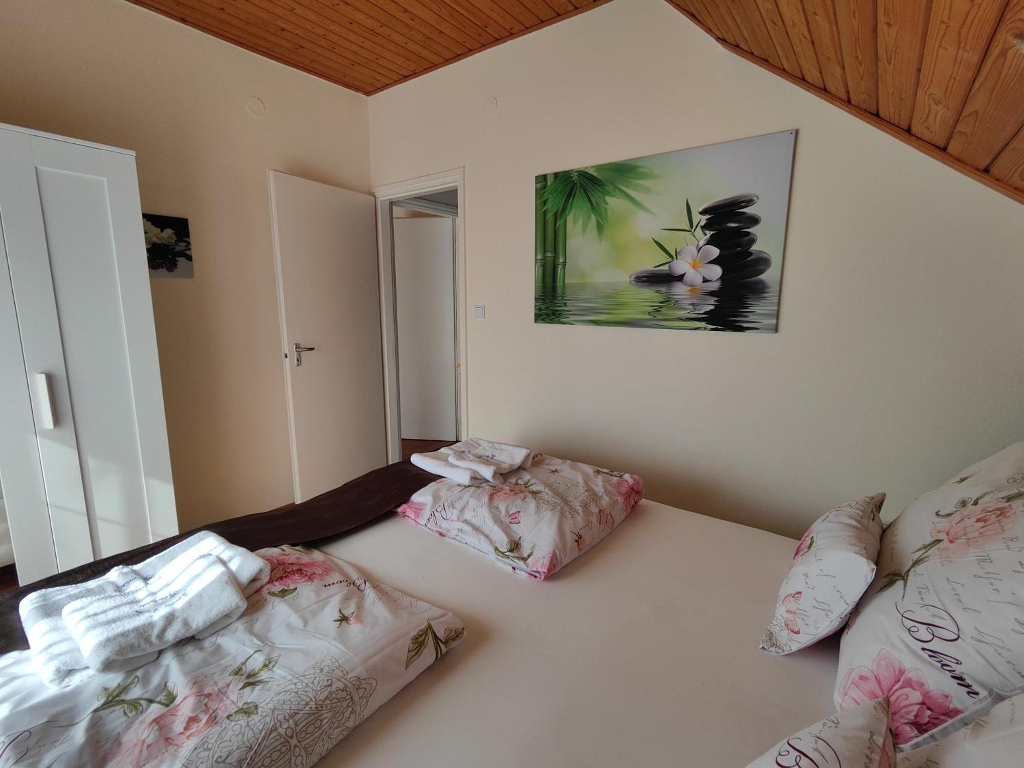 Havasi Vendégház Gyenesdiás Esterno foto